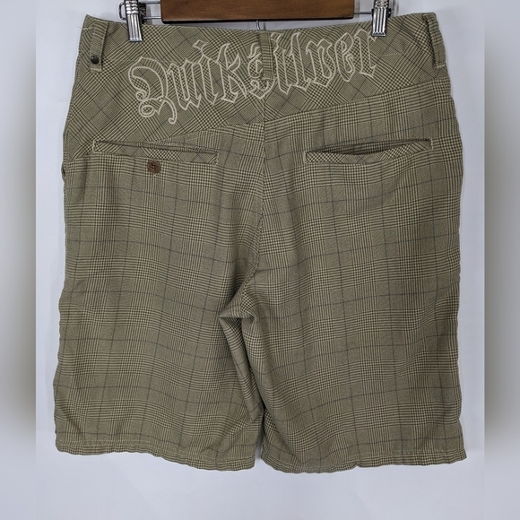 Men's QUICKSILVER Plaid Shorts - Picture 5 of 10